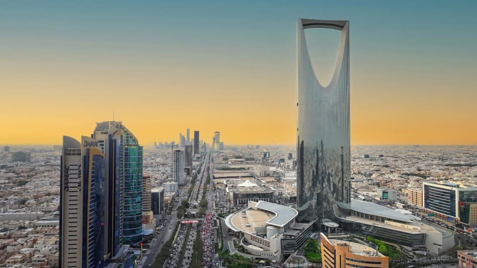 Emigrate to Saudi Arabia: Economics