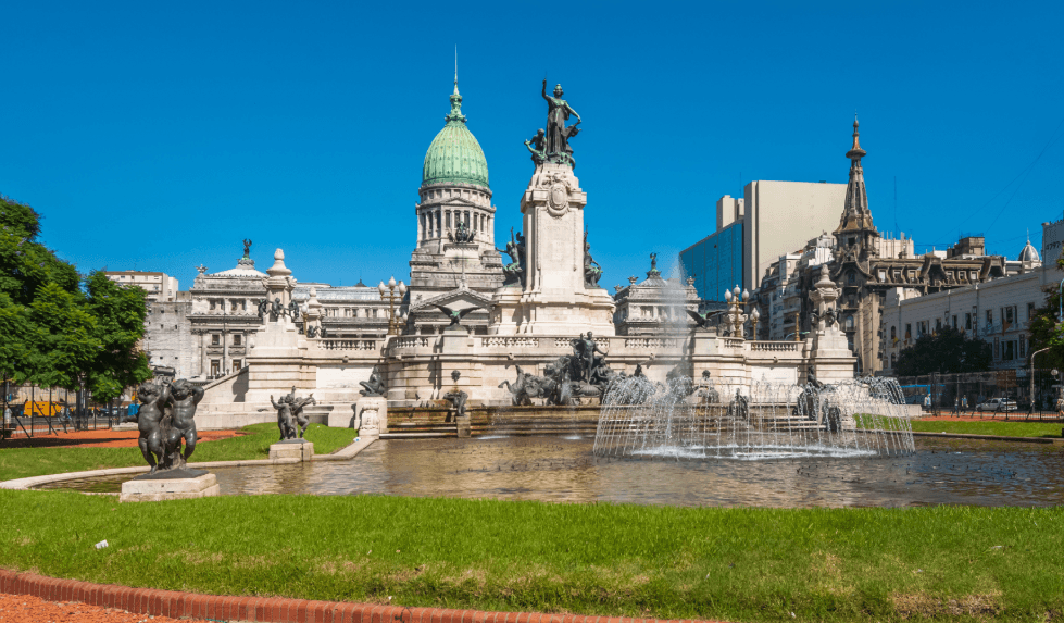 Argentine Parliament building in Buenos Aires – emigrating to Argentina: Security