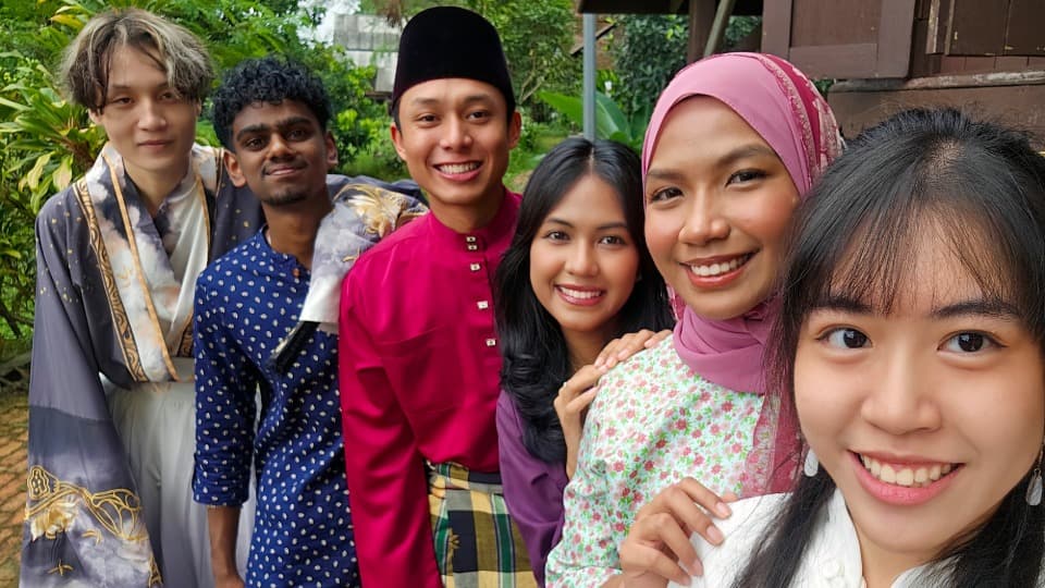People from different cultures in Malaysia
