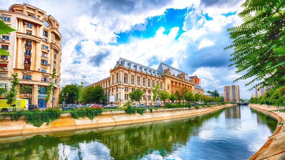 Emigrate to Romania: Security