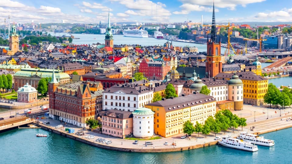 Emigrate to Sweden: Economics