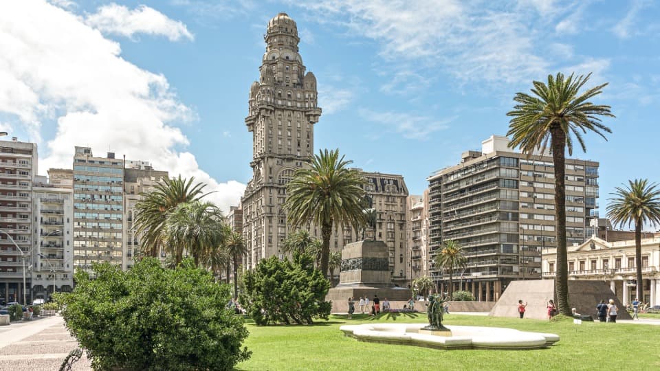 Emigrate to Uruguay: Economics